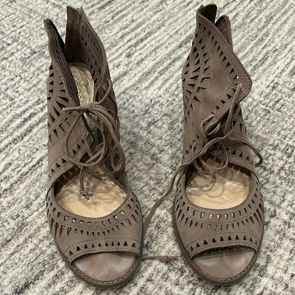 Vince camuto open toe heel.